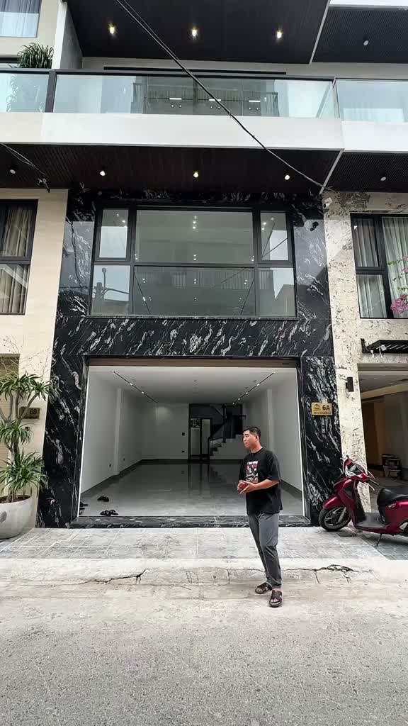Nguyễn Sơn - Phân Lô Hàng Không Diện tích 75m | MT 5.2m | 7 Tầng + Lửng