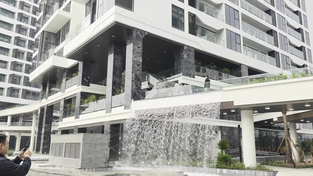 Chính chủ bán căn 2 PN 80m2, dự án Sunshine Green Iconoc - Long Biên cạnh Vinhomes Riverside
