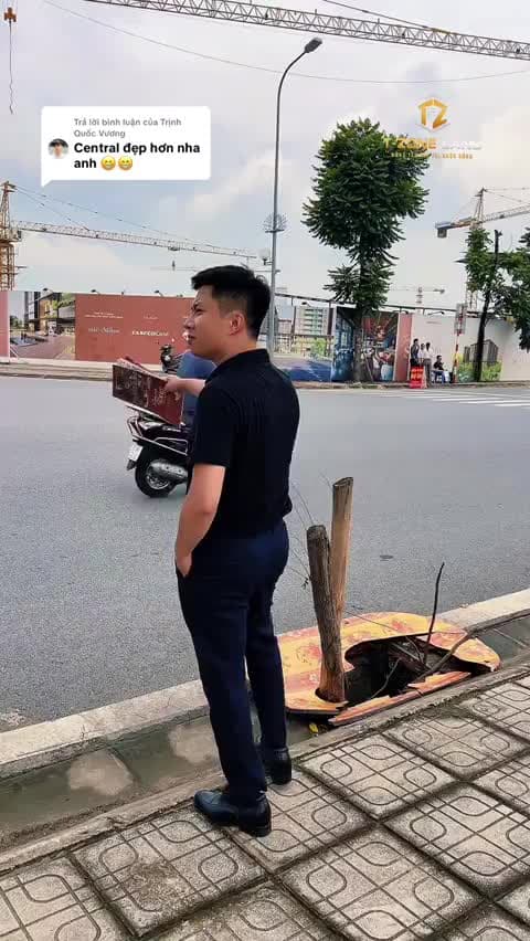 Long Biên Central