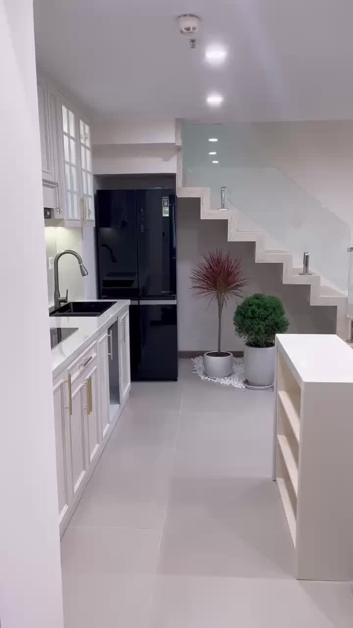 Bán siêu phẩm duplex view bể bơi tại Times City, 3PN, 130m2, full nội thất