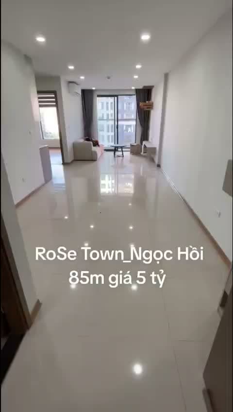 Căn hộ 2PN 2WC full nội thất tại Rose Town Ngọc Hồi, ban công Đông Nam, giá 5 tỷ - ảnh 2
