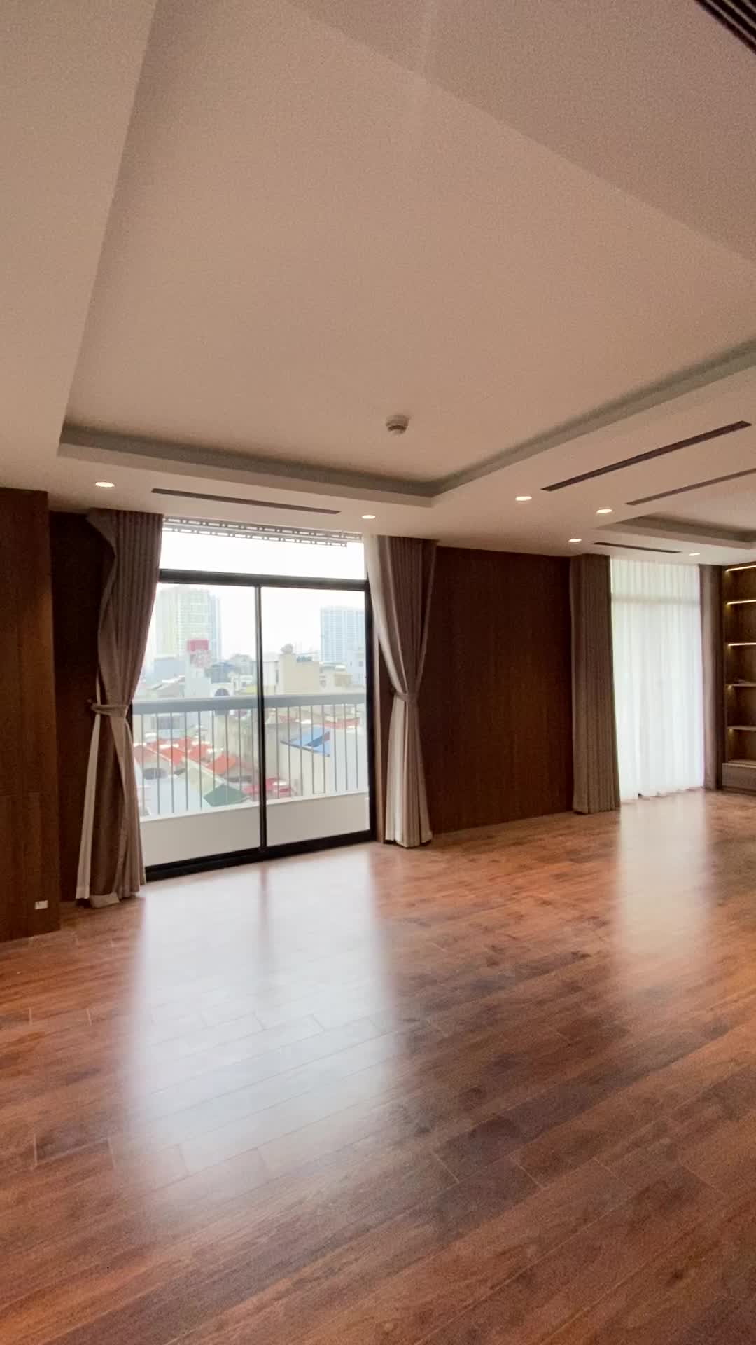 CĂN HỘ 2PN2WC VĂN QUÁN – 96m² | GỌN GÀNG – TIỆN DI CHUYỂN  cần Bán & cho Thuê căn hộ 💰 Giá thuê lâu dài 14 triệu/tháng (có thể điều chỉnh theo thị trường) 👉 Thương lượng thêm với khách thiện chí, ưu tiên thuê lâu dài  📍 Nằm ngay chân ga tàu điện Hà Đông