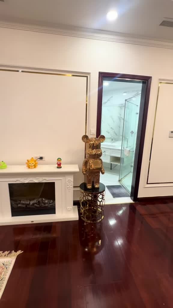 Căn hộ 2 ngủ sáng tại Royal City