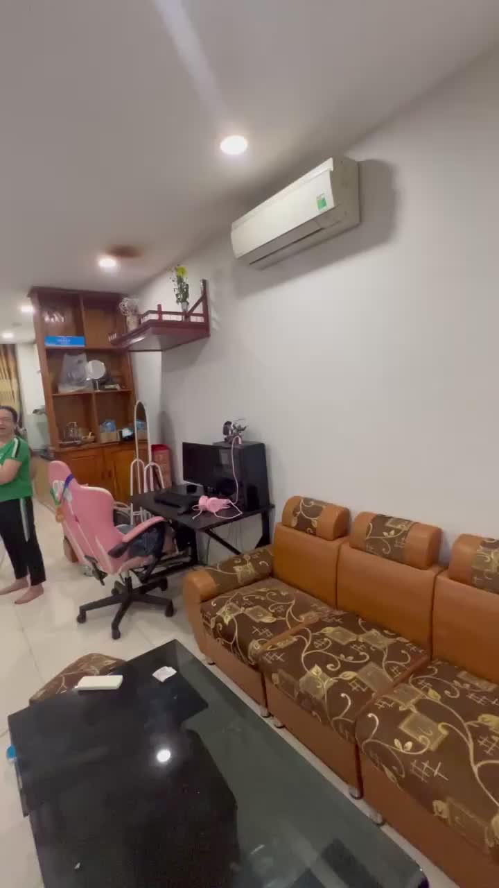 Bán căn VOV Mễ Trì, 2 ngủ 1vs, 58m2, đồ cơ bản