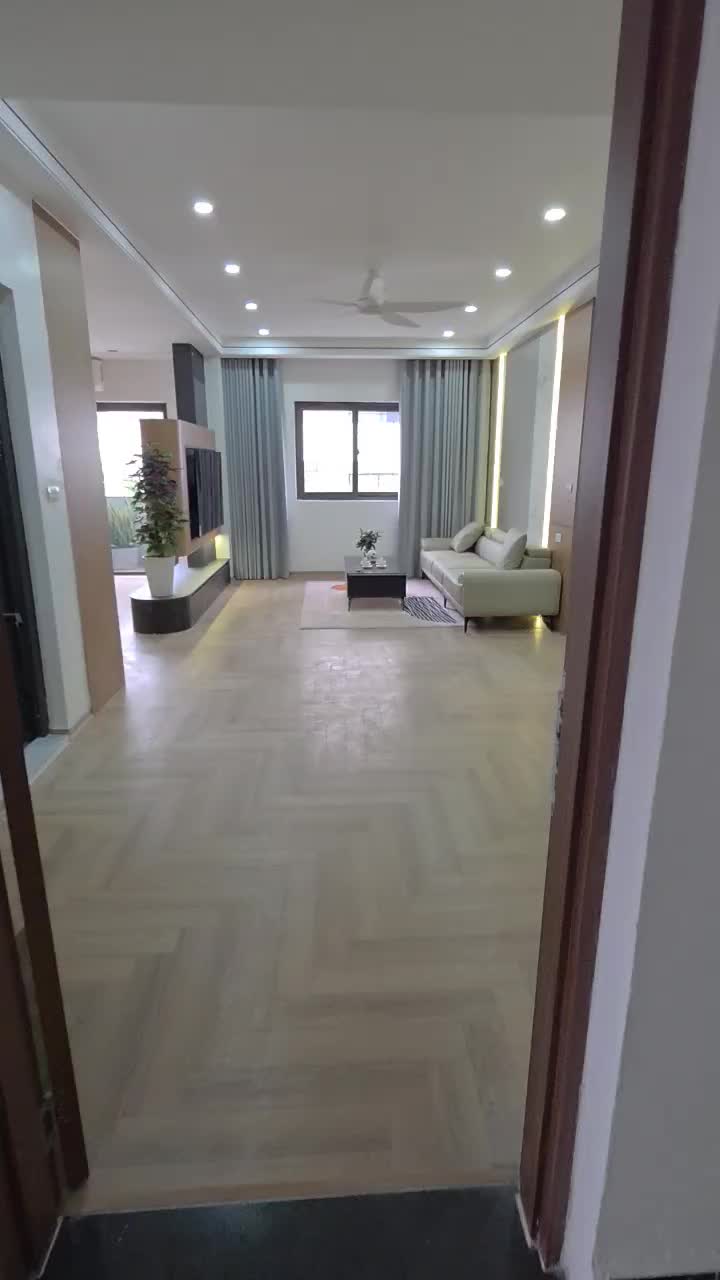 Chính chủ cần bán căn siêu VIP  150m2 4 ngủ, 3vs - GÍA NÀO CŨNG BÁN. LH 098191****