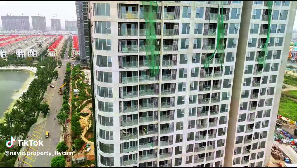Duplex Lumiere Spring Bay 162.5m2 - Biệt thự tầng không view trực hiện Công Viên Hồ Tạo Sóng Đông Nam 18ha Oceanpark 2
