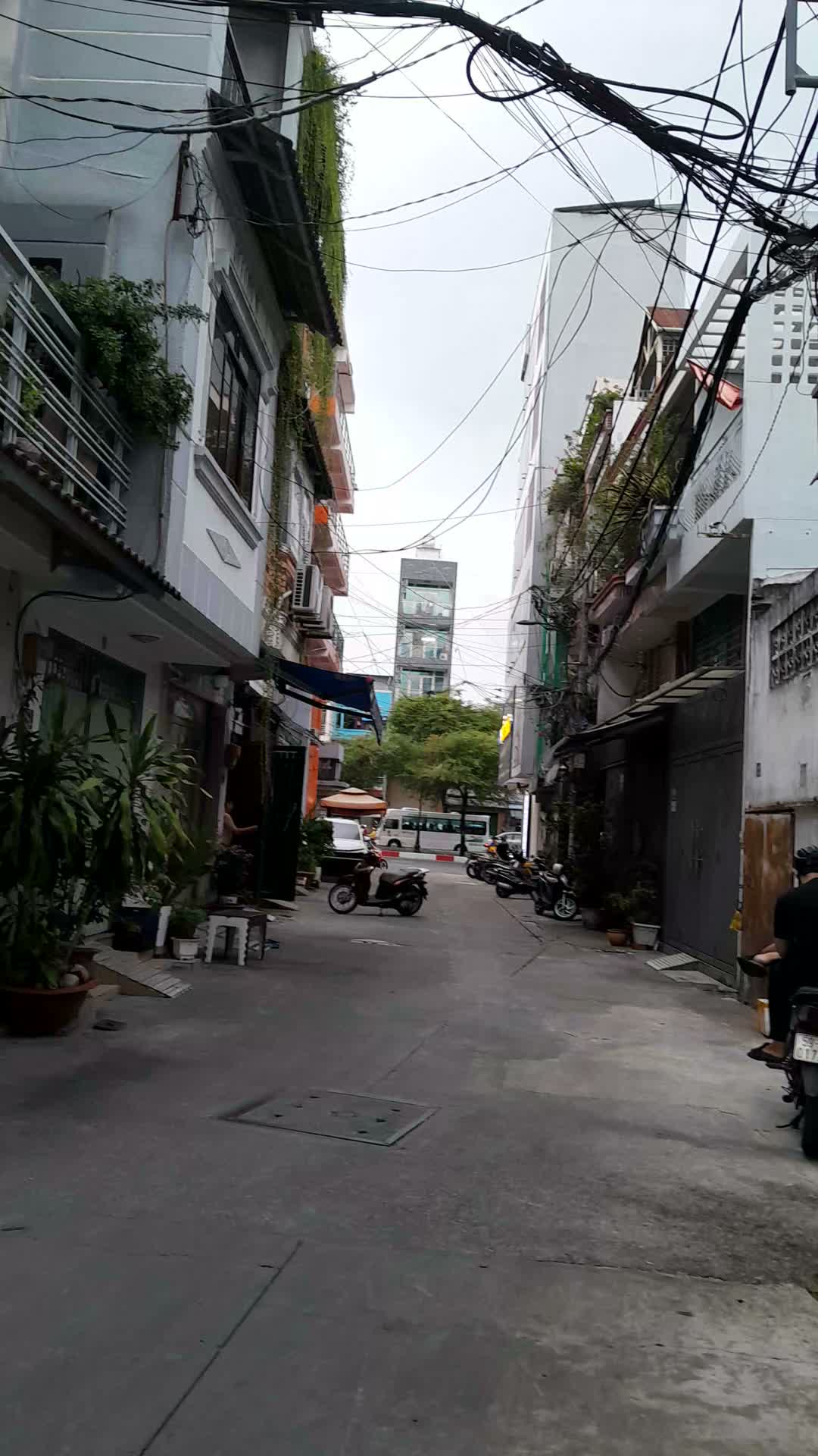 BÁN NHÀ MT KD ĐƯỜNG SINCO ,GẦN AEON MALL ( 4,2 X 15M X  2 TẦNG)GIÁ : HƠN 4TỶ TL
 - ảnh 2