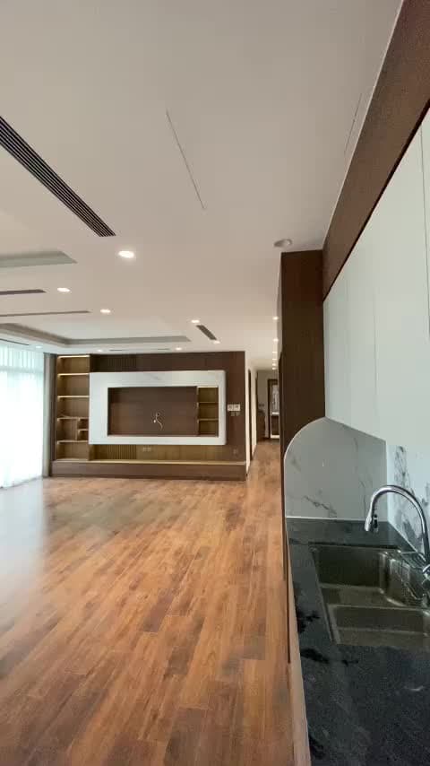 🏡 CĂN HỘ 2PN2WC VĂN QUÁN – 96m² | FULL NỘI THẤT – Ở NGAY – PHÍ DỊCH VỤ CHỈ 4K/M²  Chính chủ gửi bán & cho thuê căn hộ tâm huyết, thiết kế tối ưu công năng – vào ở ngay không cần sắm sửa thêm.  💰 Giá thuê: 14,5 triệu/tháng 👉 Thương lượng nhẹ với khách th