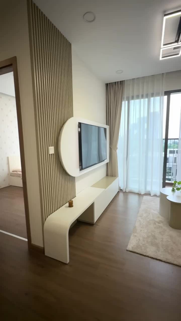 Cần bán căn 68m2 full đồ tầng thấp view đảo hướng ĐN giá rẻ 5,350 tỷ BP Oasis S2 - Ecopark