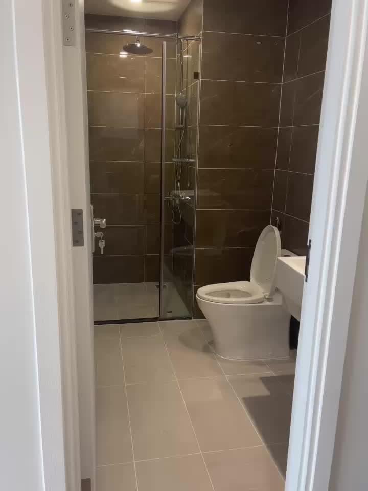 Băn căn 1N+ 47,6m2 toà I1 . Giá 4.925 bao phí , sẵn sổ đỏ , tầng trung đẹp , view Công Viên
