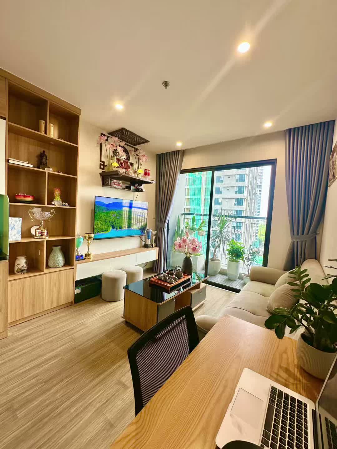 Hàng hiếm ban công ĐN-ĐB! Bán căn góc 2N2VS - P4 - 63m²; tầng trung, full đồ, sẵn sổ, giá 4,580 tỷ - ảnh 2