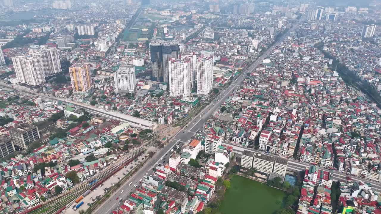 2PN tầng trung cao siêu đẹp - ban công Đông Bắc Thoáng - view full đường Giải Phóng tầm nhìn cong 270•