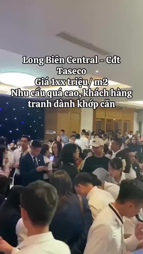 Long Biên Central