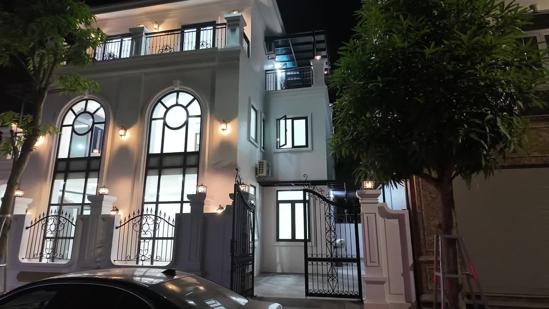 Bán nhanh BT lô góc Full nội thất Sổ đỏ cất két 181,1 M2 - ảnh 2
