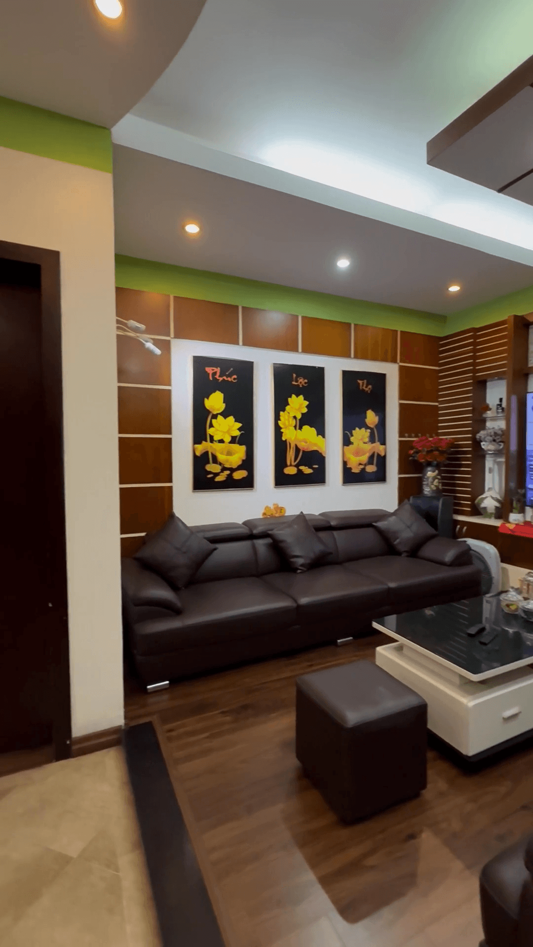 căn hộ 88,4m² tòa B3a chung cư KĐT Nam Trung Yên. Thiết kế 2pn1vs. Full đồ. Giá bán 5tỷxx  có thương lượng.
