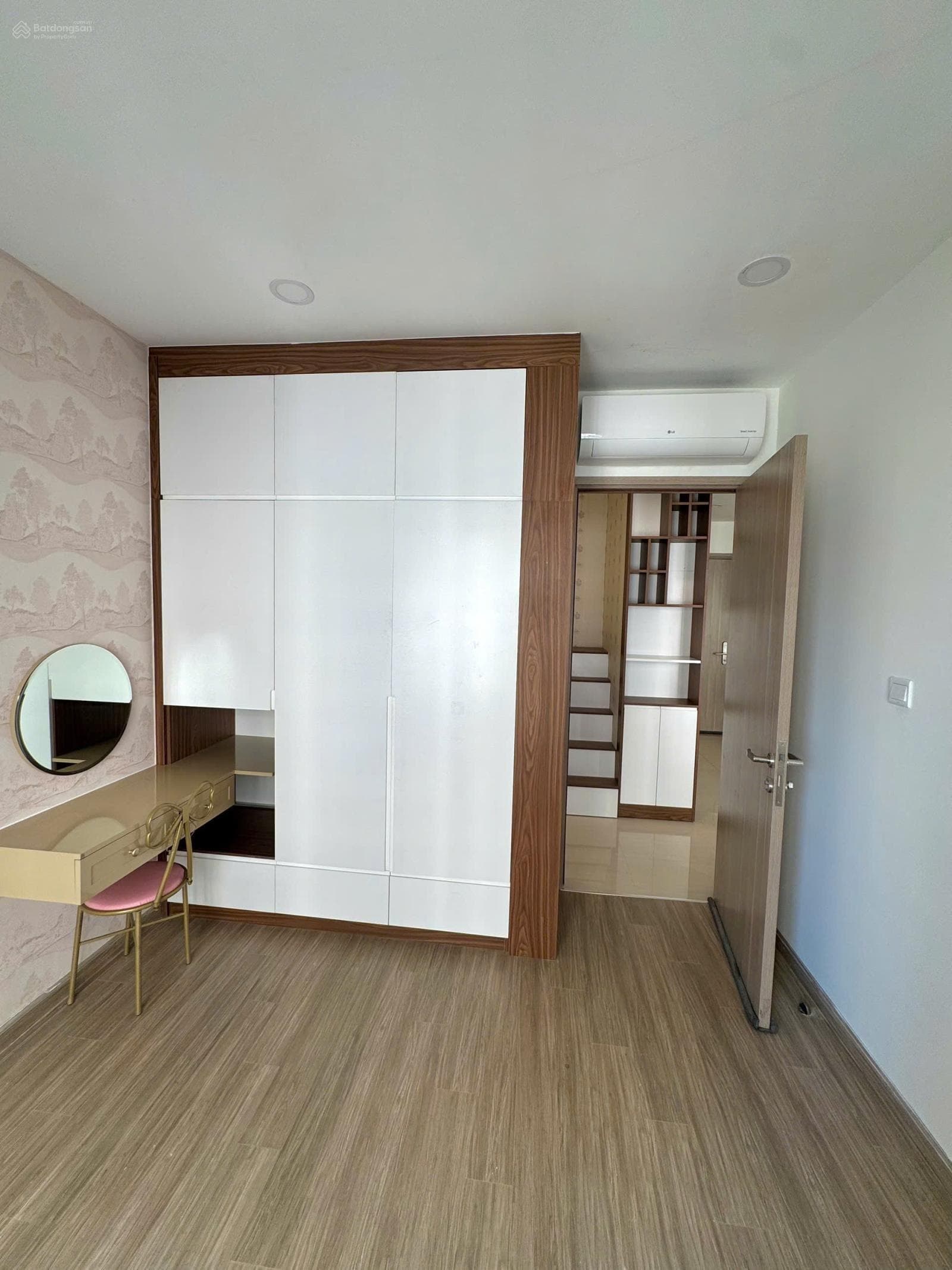 1PN+ 47m2 khá đẹp bên Rainbow anh chị ơi, tầng đẹp, view thoáng, giá chỉ 2.2 tỷ sổ hồng sẵn ạ - ảnh 2