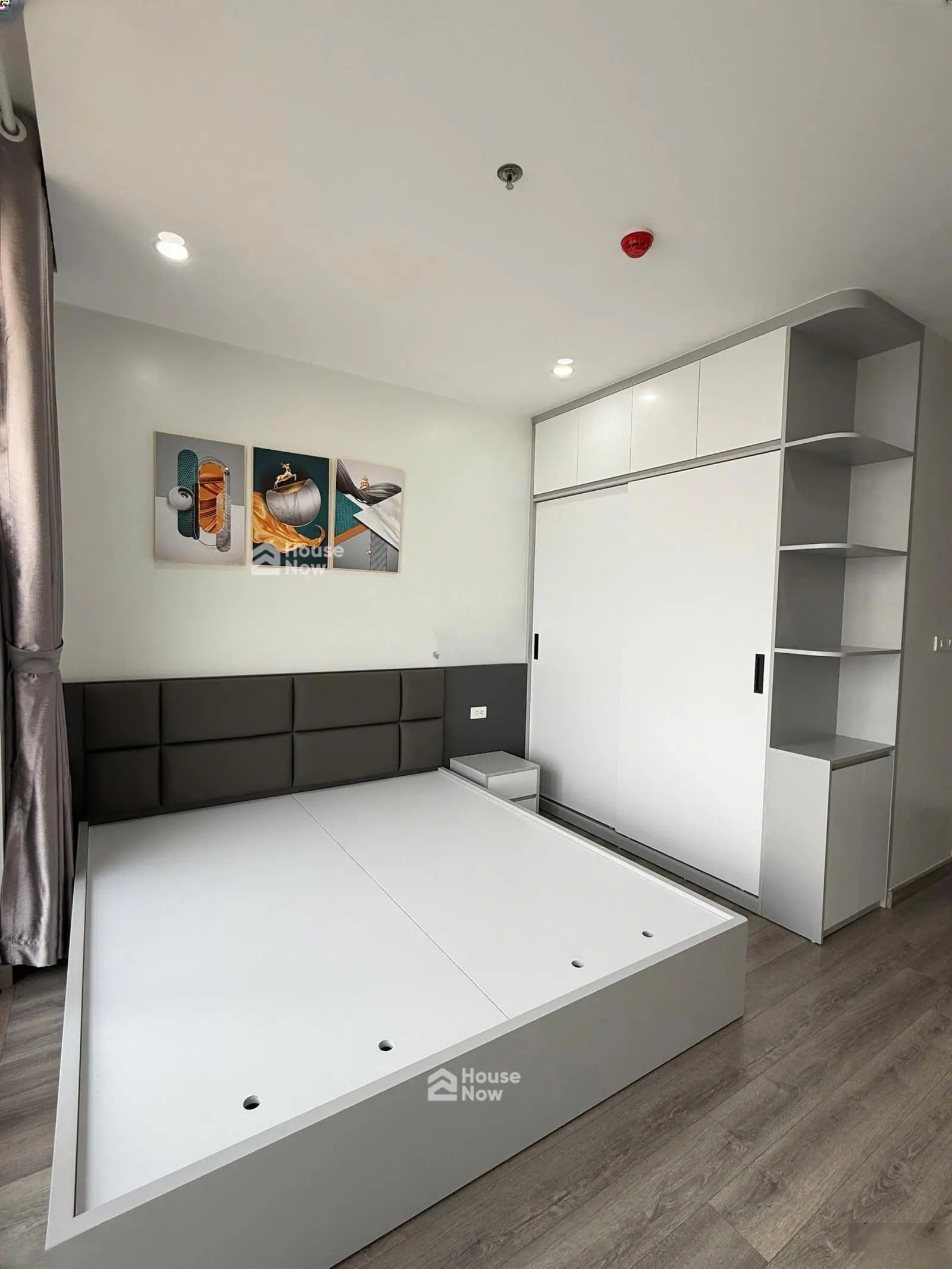 Chính chủ gửi bán nhanh căn 90m2 3PN2WC Tầng trung hướng mát - Full nội thất - Sổ đỏ sẵn giao dịch - ảnh 3 Chính chủ gửi bán nhanh căn 90m2 3PN2WC Tầng trung hướng mát - Full nội thất - Sổ đỏ sẵn giao dịch - ảnh 3