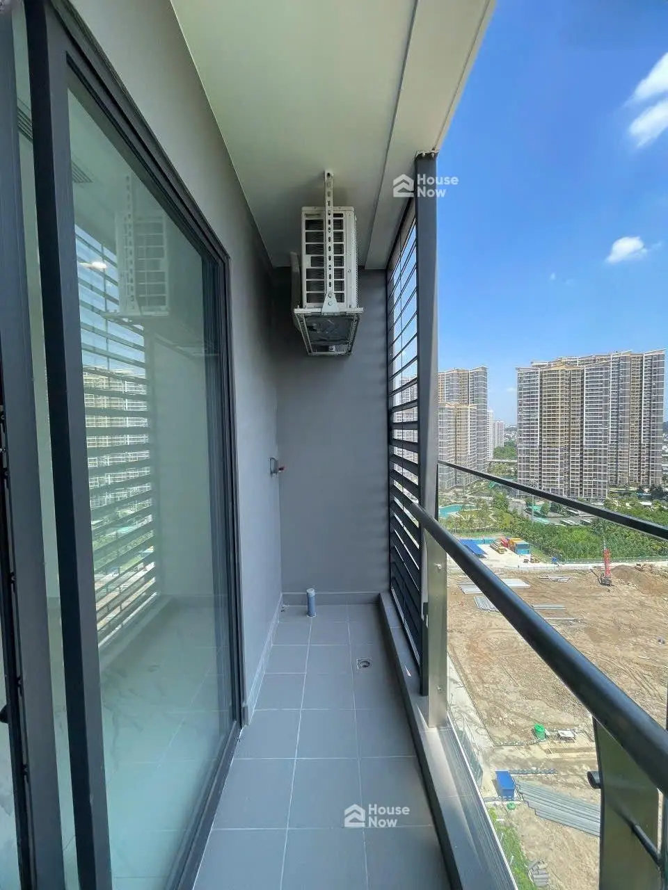 Bán lỗ 1 tỷ căn studio phân khu The Beverly Vinhomes Grand Park giá gốc 3,2 tỷ bán 2,2 tỷ bao thuế - ảnh 2 Bán lỗ 1 tỷ căn studio phân khu The Beverly Vinhomes Grand Park giá gốc 3,2 tỷ bán 2,2 tỷ bao thuế - ảnh 2