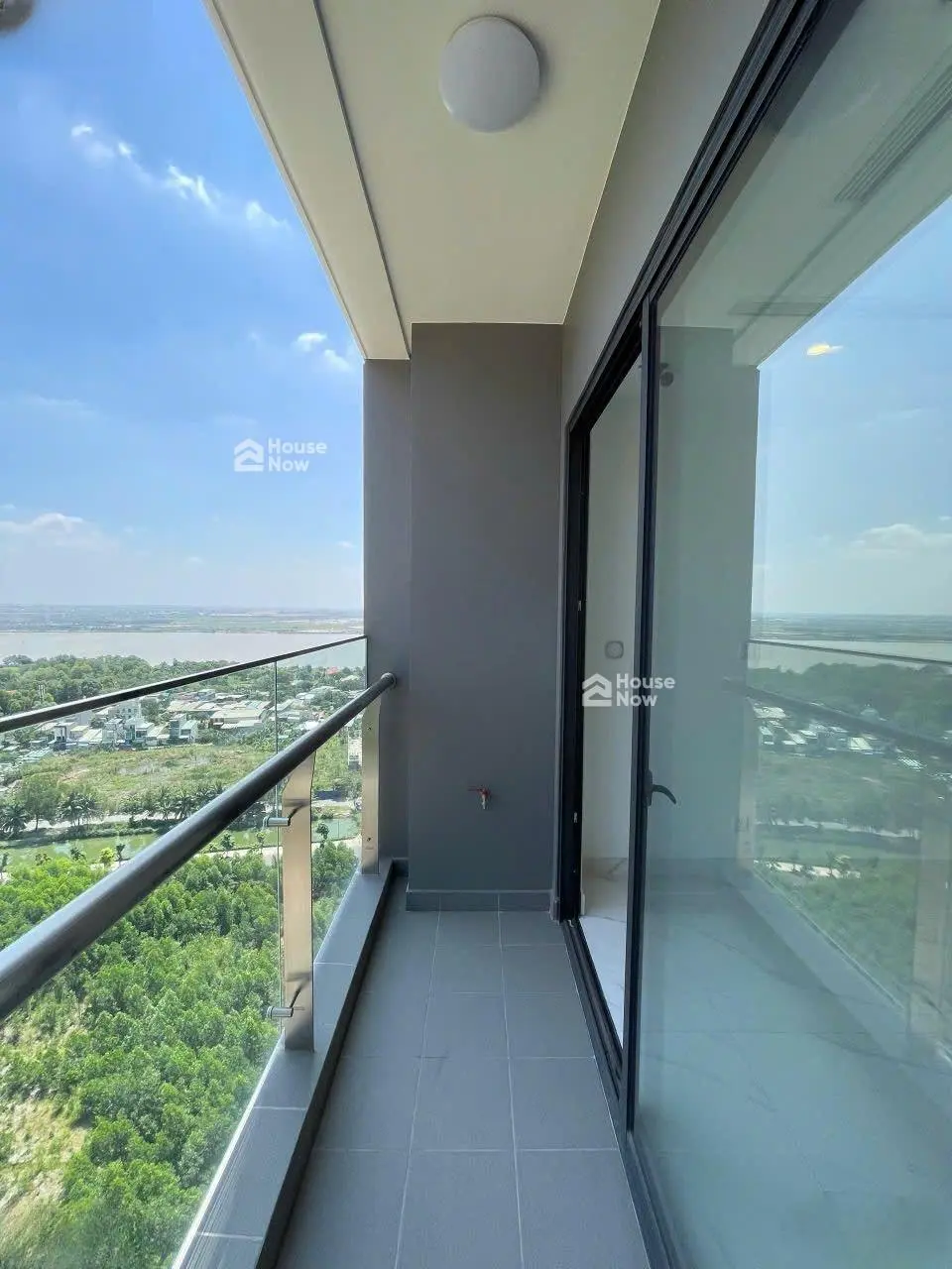 Bán lỗ 1 tỷ căn studio phân khu The Beverly Vinhomes Grand Park giá gốc 3,2 tỷ bán 2,2 tỷ bao thuế - ảnh 4 Bán lỗ 1 tỷ căn studio phân khu The Beverly Vinhomes Grand Park giá gốc 3,2 tỷ bán 2,2 tỷ bao thuế - ảnh 4