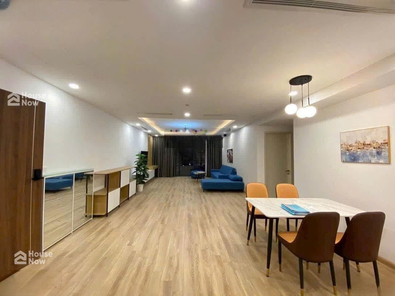 Bán gấp căn 3PN tầng trung View đẹp, chủ nhà để lại full nội thất và bao toàn bộ phí chuyển nhượng - ảnh 1 Bán gấp căn 3PN tầng trung View đẹp, chủ nhà để lại full nội thất và bao toàn bộ phí chuyển nhượng - ảnh 1