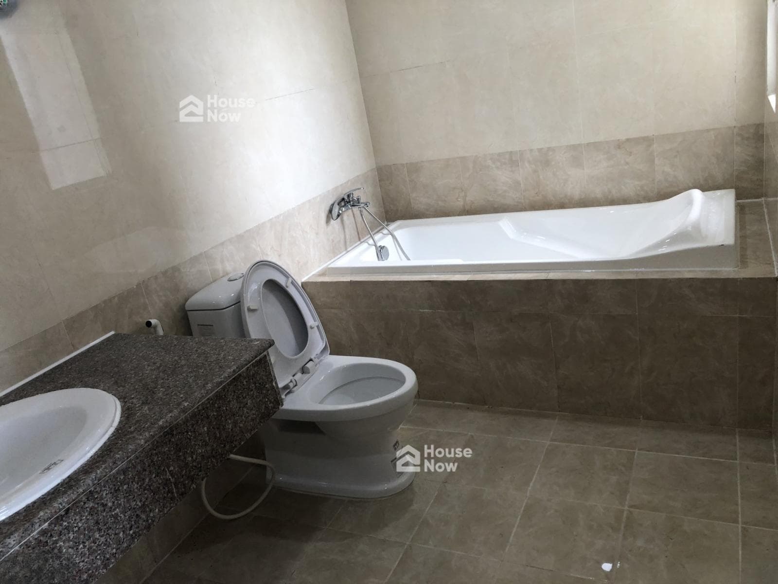 Bán căn hộ 2 phòng ngủ, Block A1.2 tầng 28, đã có sổ hồng, nhà mới đẹp, hỗ trợ vay ngân hàng! - ảnh 2 Bán căn hộ 2 phòng ngủ, Block A1.2 tầng 28, đã có sổ hồng, nhà mới đẹp, hỗ trợ vay ngân hàng! - ảnh 2