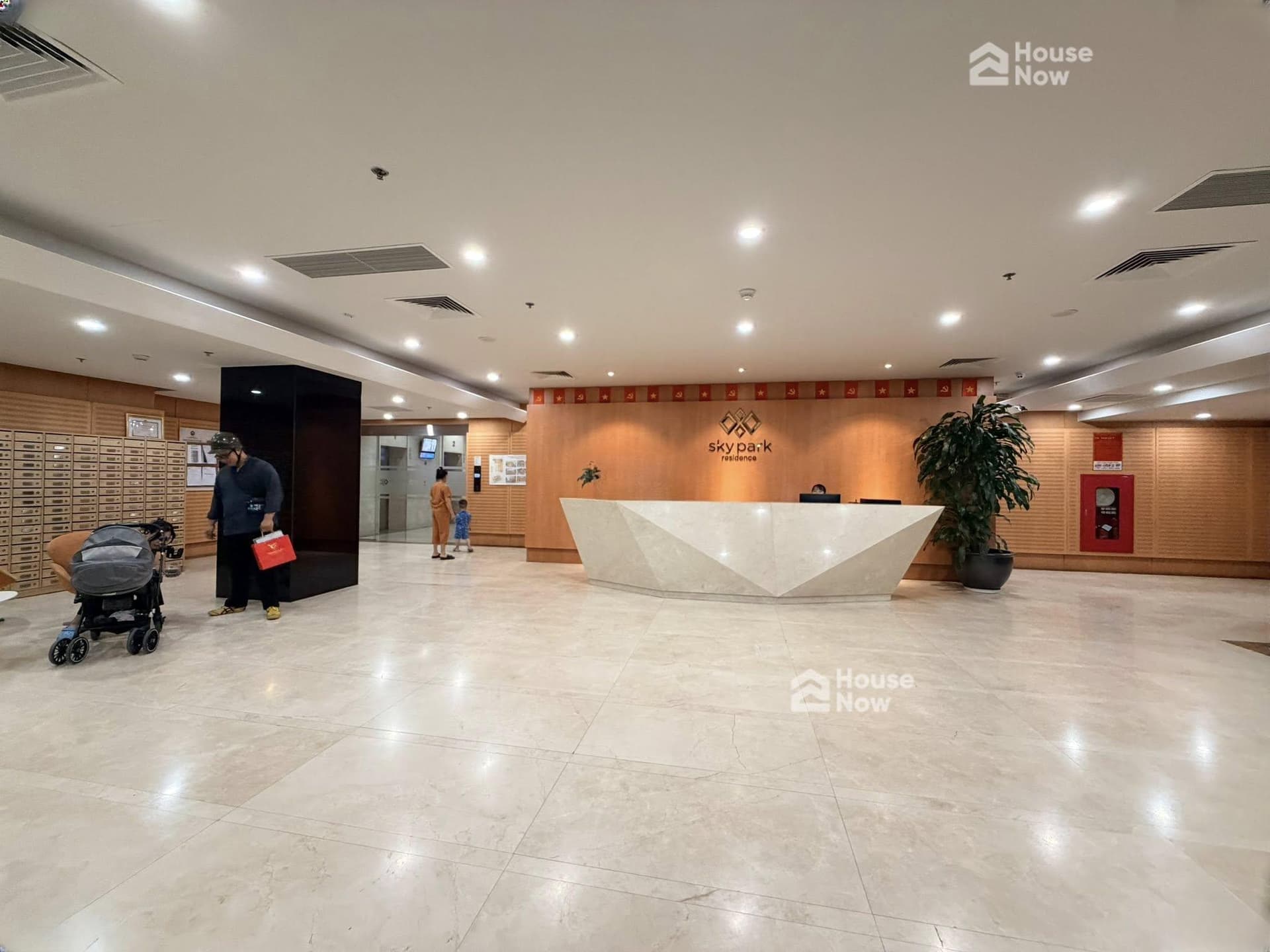 Chính chủ bán chung cư Skypark, phố Tôn Thất Thuyết, trung Tâm Cầu Giấy, lô góc - ảnh 1