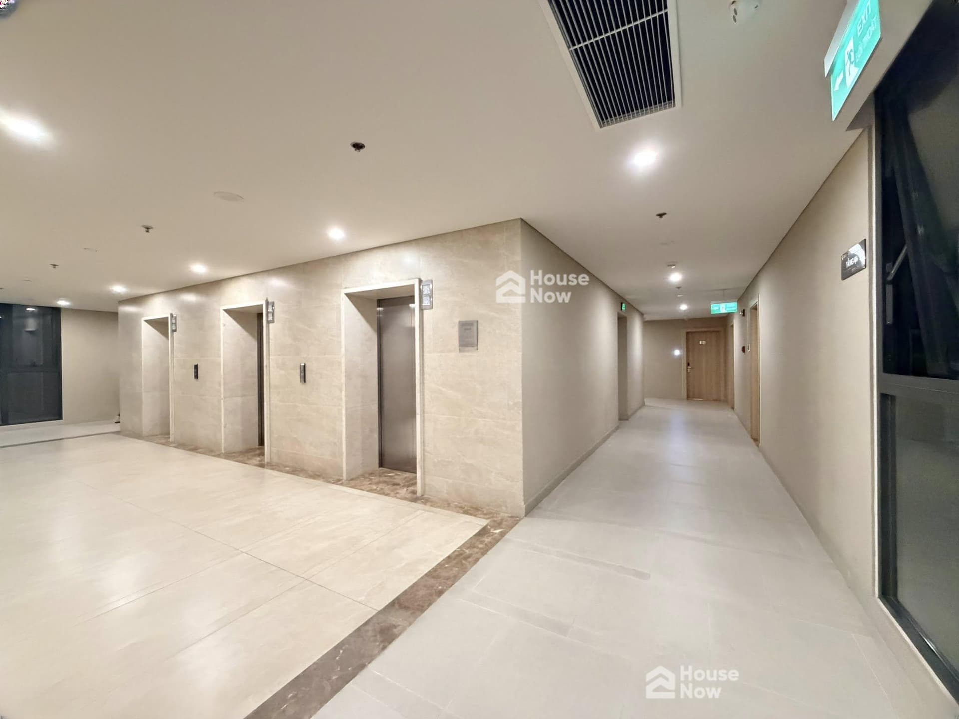 Chính chủ bán chung cư Skypark, phố Tôn Thất Thuyết, trung Tâm Cầu Giấy, lô góc - ảnh 2 Chính chủ bán chung cư Skypark, phố Tôn Thất Thuyết, trung Tâm Cầu Giấy, lô góc - ảnh 2