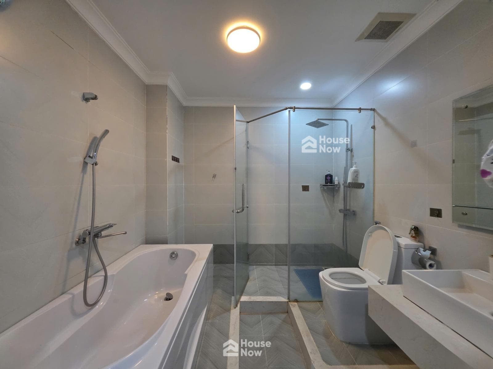 Cần bán 2PN+1, 2WC 85m2 (tim tường) view toàn CV Gia Định, tầng cao thoáng, nội thất đẹp. Sổ hồng - ảnh 1