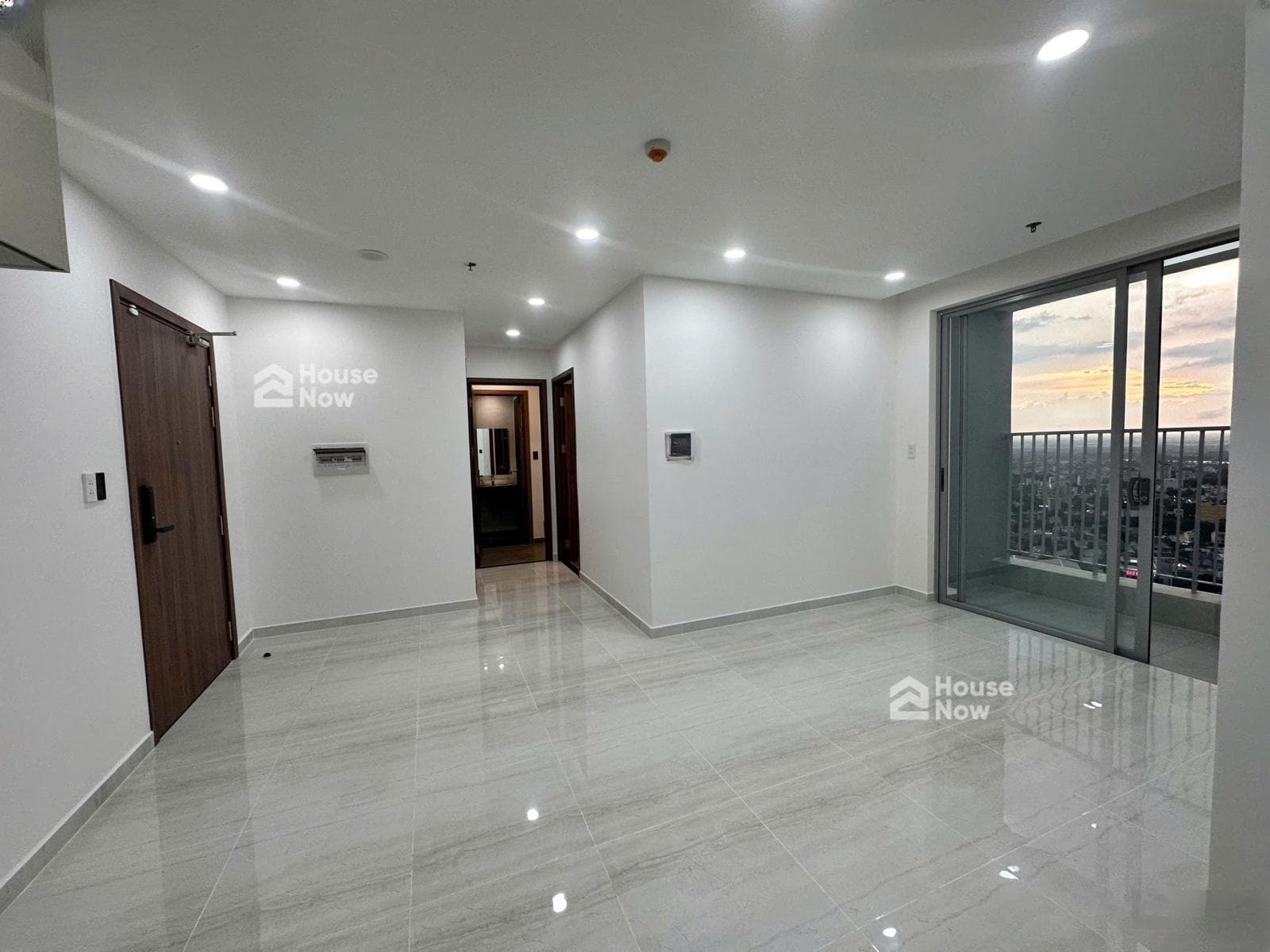 Căn góc 2PN giá 2,45 tỷ nhà mới, chính chủ ngộp giảm 450 triệu - ảnh 4 Căn góc 2PN giá 2,45 tỷ nhà mới, chính chủ ngộp giảm 450 triệu - ảnh 4