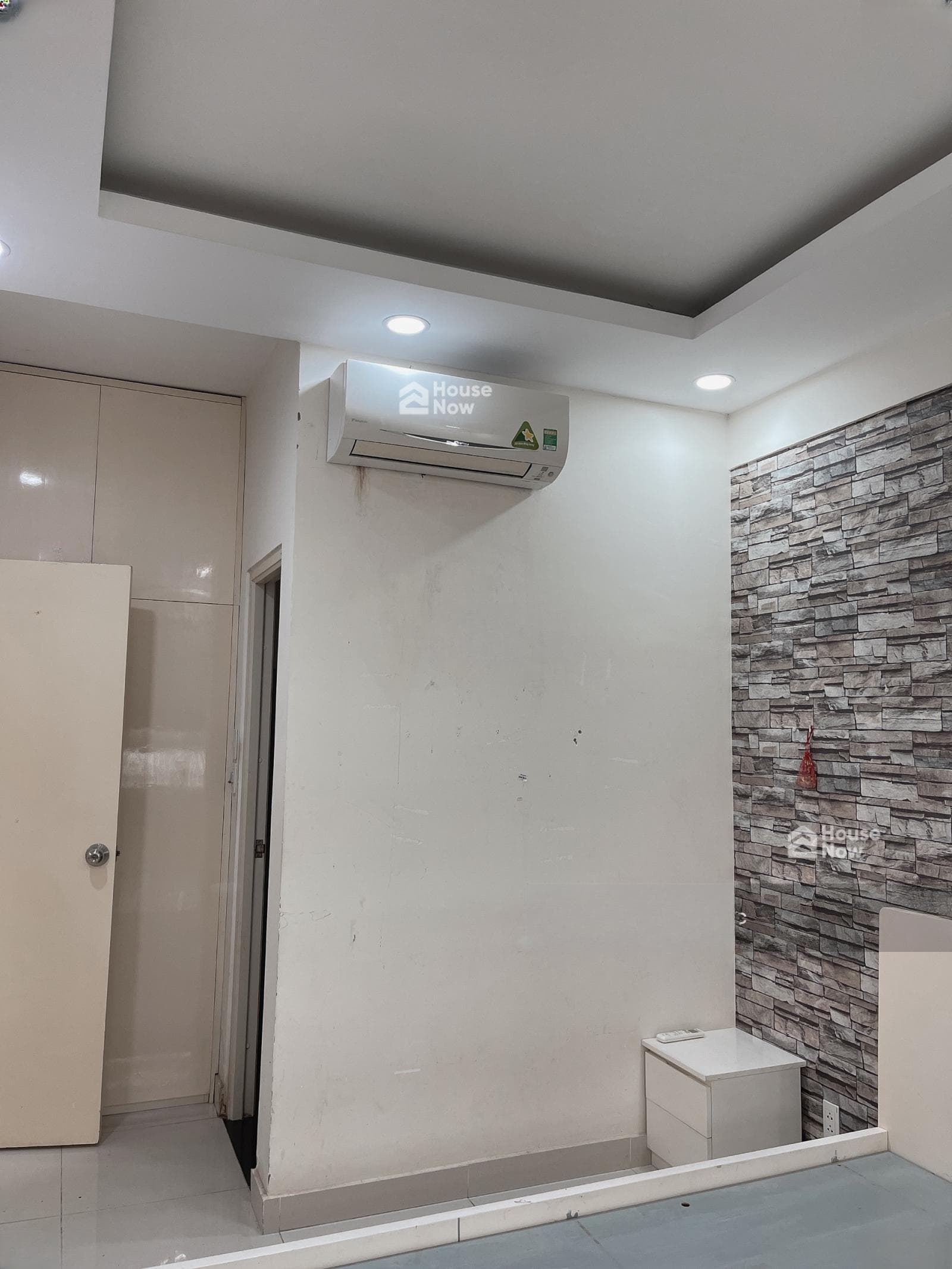 Cần tiền bán gấp chung cư Sunview Town có sổ hồng riêng 2PN, 2WC, 59.9m2 - ảnh 2 Cần tiền bán gấp chung cư Sunview Town có sổ hồng riêng 2PN, 2WC, 59.9m2 - ảnh 2