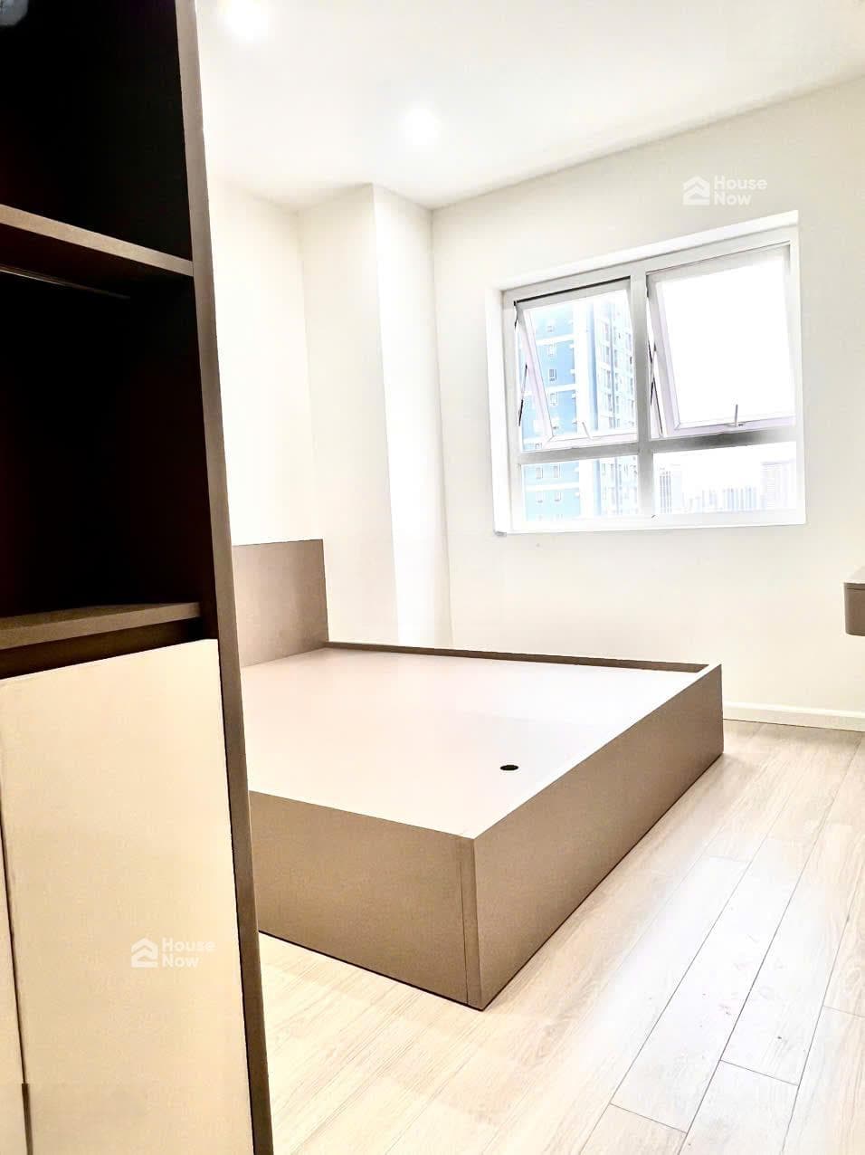 Bán gấp CC 2PN, 1WC, 55m2 tại chung cư 30T Nam Trung Yên, 5,1 tỷ - ảnh 1