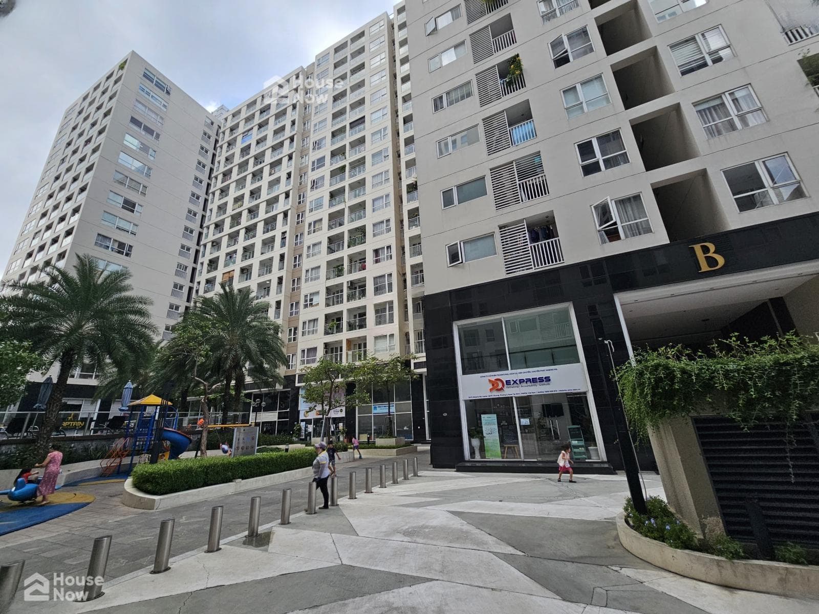 Chủ nhà gửi bán Căn hộ 1PN Sky Center - Giá bán: 2,85 tỷ - Diện tích: 36m2 - Balcony thoáng mát - ảnh 6 Chủ nhà gửi bán Căn hộ 1PN Sky Center - Giá bán: 2,85 tỷ - Diện tích: 36m2 - Balcony thoáng mát - ảnh 6