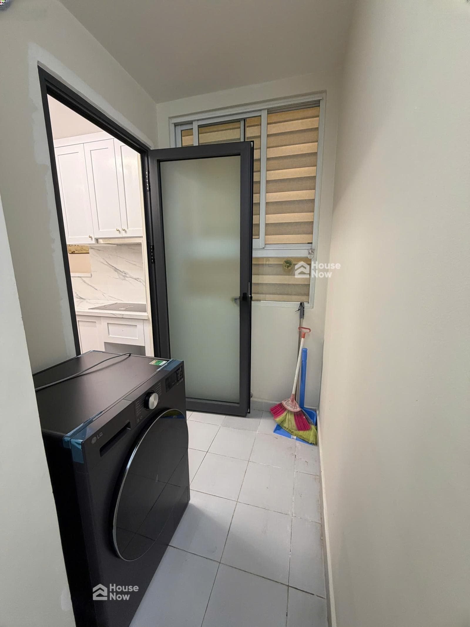 Bán căn hộ chung cư Melody Residences giá 4 tỷ 2PN, 2WC, 70m2, giá tốt, view đẹp! - ảnh 1