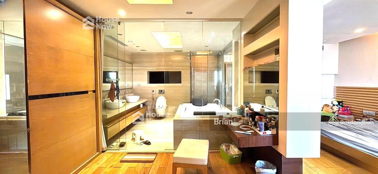 Bán CC tòa M3 - M4 Nguyễn Chí Thanh, DT 320m2, view hồ Thành Công, 5 ngủ, 4WC, 2 thoáng - ảnh 1
