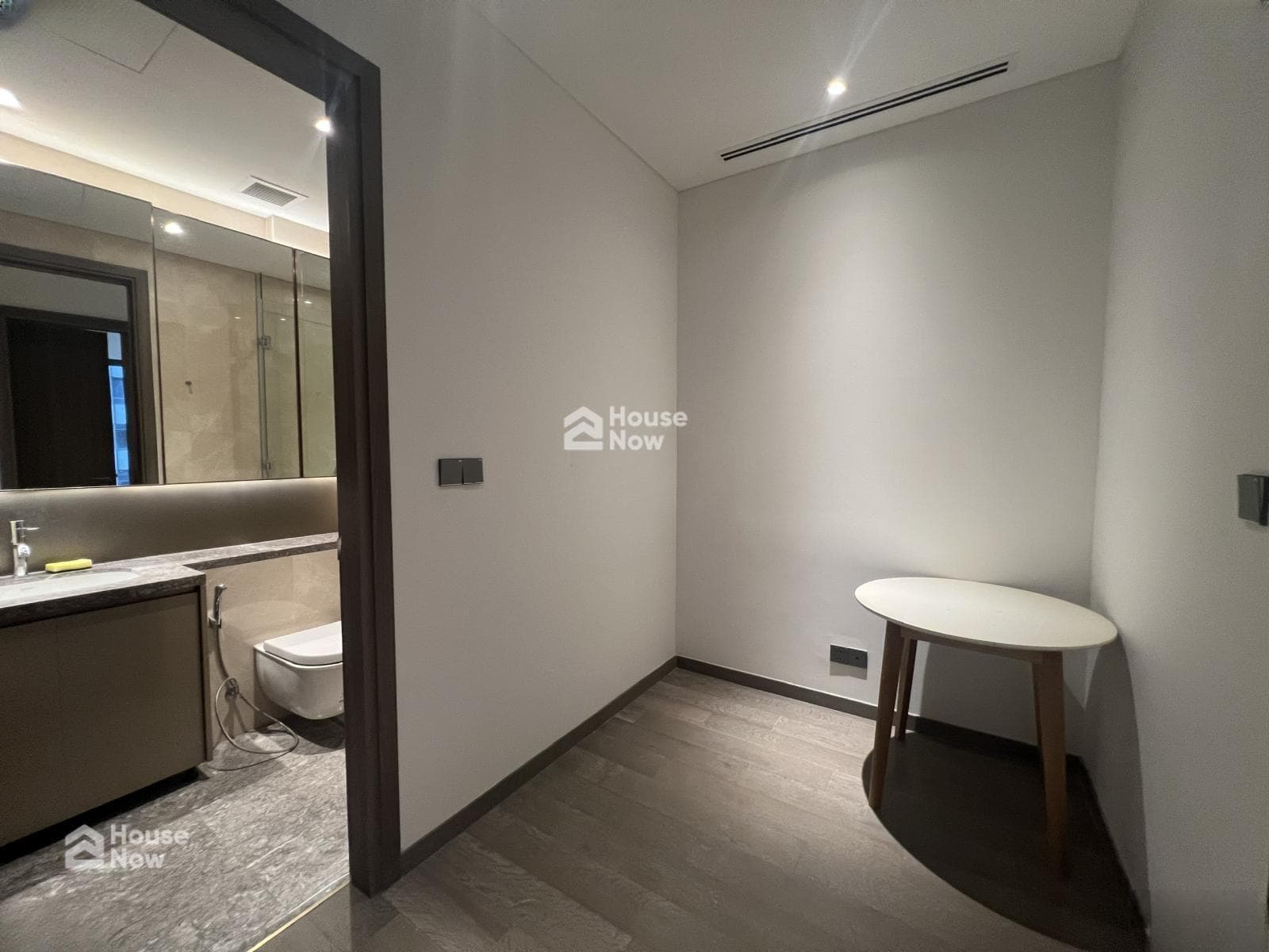 Bán căn hộ 1PN, DT 51m2, đã có sổ tại The Marq, tầng cao, sẵn hợp đồng thuê. Giá: 10,8 tỷ - ảnh 7 Bán căn hộ 1PN, DT 51m2, đã có sổ tại The Marq, tầng cao, sẵn hợp đồng thuê. Giá: 10,8 tỷ - ảnh 7