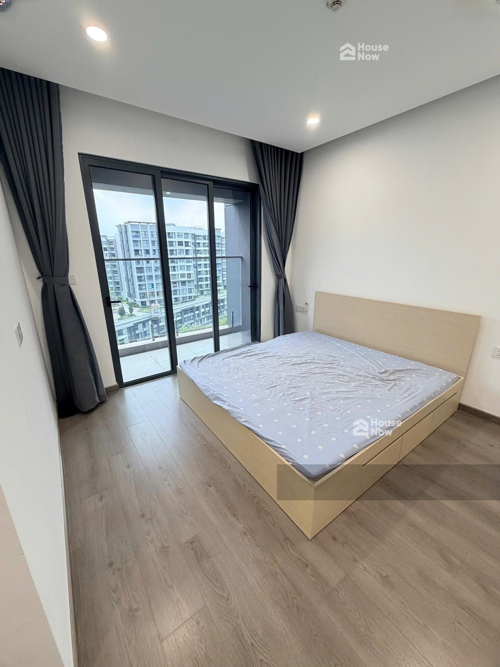 Giá tốt: 8,8 tỷ căn 3PN Diamond Alnata Plus có ô xe, vị trí đẹp view nhìn xuống đại lộ Celadon City - ảnh 6 Giá tốt: 8,8 tỷ căn 3PN Diamond Alnata Plus có ô xe, vị trí đẹp view nhìn xuống đại lộ Celadon City - ảnh 6