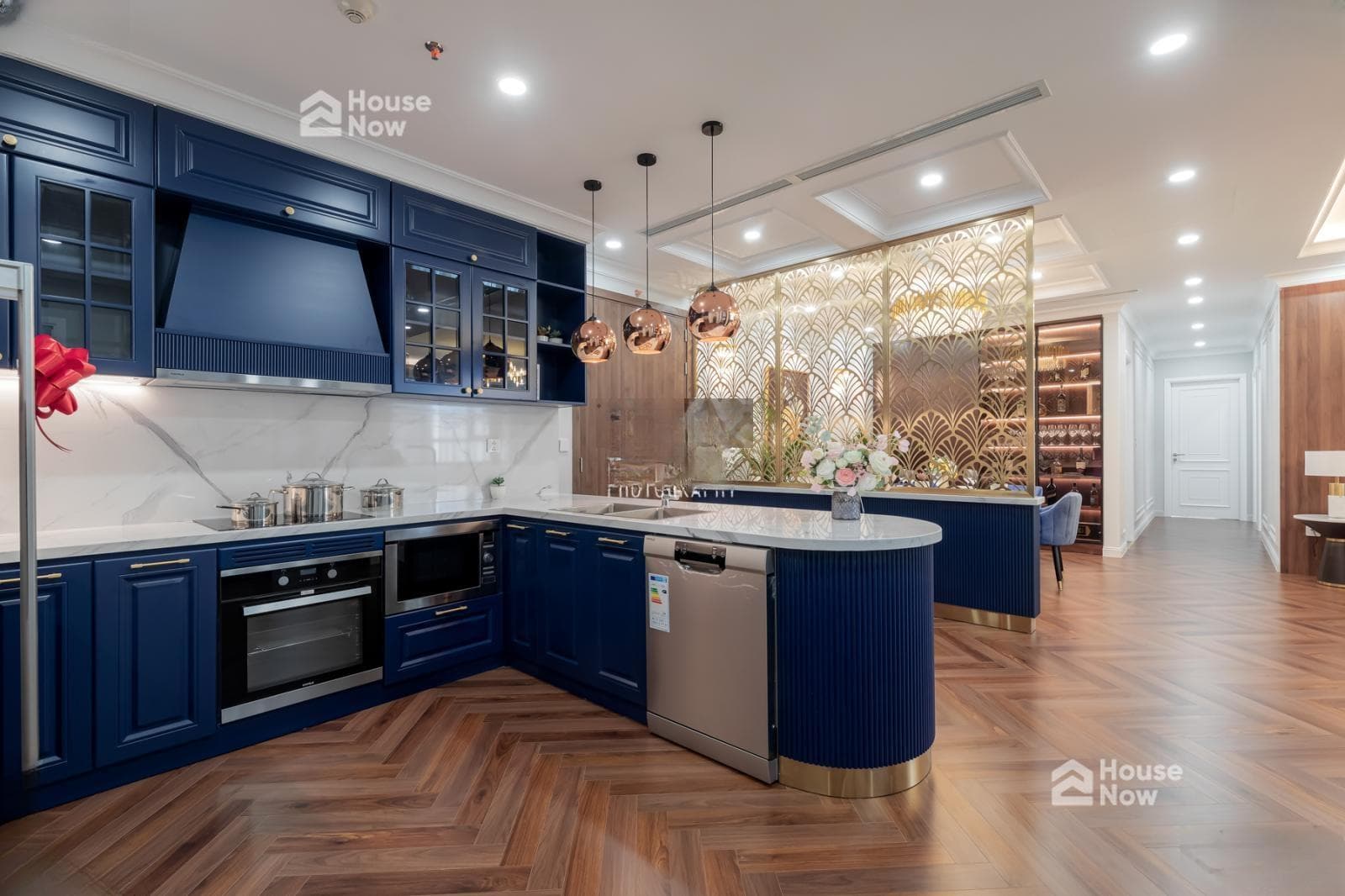 Cần bán căn hộ 3PN view sông Hồng cực cháy ngắm 4 điểm bắn pháo hoa - Thiện chí có thương lượng sâu - ảnh 6 Cần bán căn hộ 3PN view sông Hồng cực cháy ngắm 4 điểm bắn pháo hoa - Thiện chí có thương lượng sâu - ảnh 6