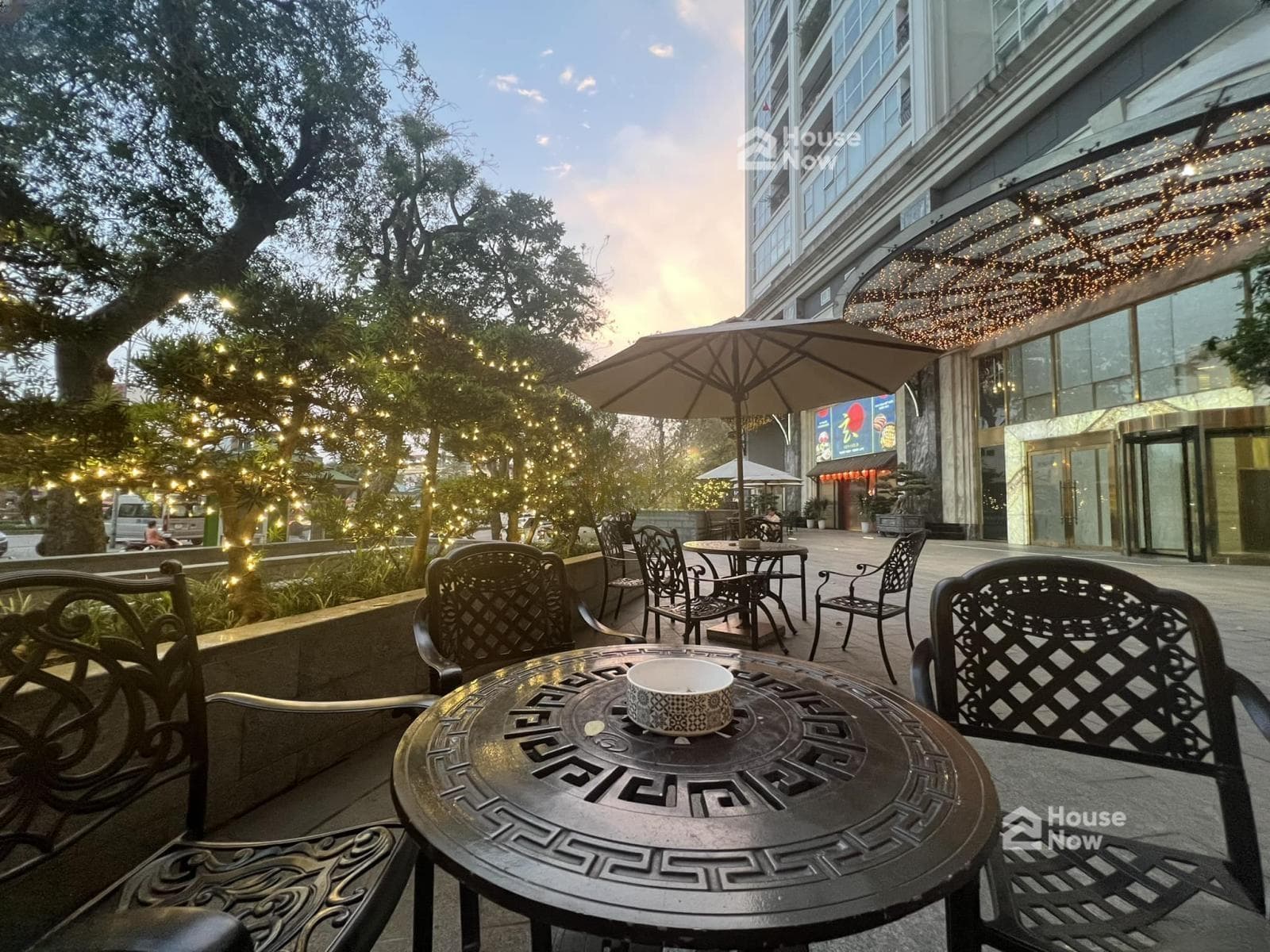 Chính chủ bán CH 120m2 tầng cao, nội thất Luxury tại Aqua Central 44 Yên Phụ, sổ đỏ - ảnh 1 Chính chủ bán CH 120m2 tầng cao, nội thất Luxury tại Aqua Central 44 Yên Phụ, sổ đỏ - ảnh 1