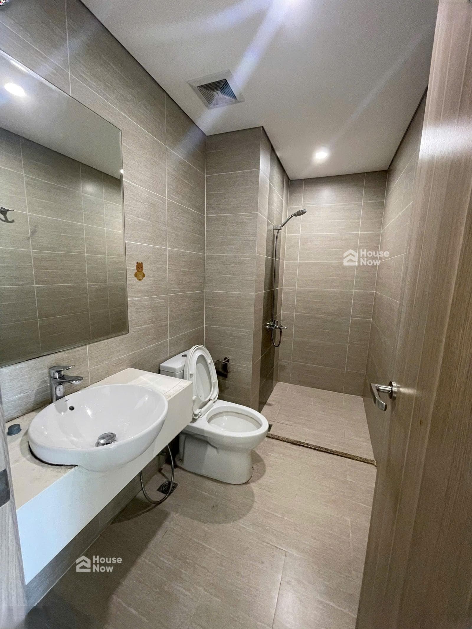 Giá hời Vinhomes Grand Park, Bán căn 1PN+ hướng Đông Nam diện tích 47m2 giá bán 2.1ty bao thuế phí - ảnh 2 Giá hời Vinhomes Grand Park, Bán căn 1PN+ hướng Đông Nam diện tích 47m2 giá bán 2.1ty bao thuế phí - ảnh 2