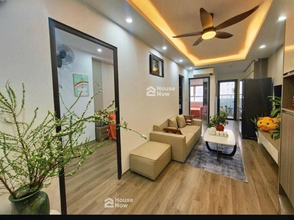 Bán CHCC Nam Trung Yên -44m-2 ngủ-các phòng rộng thoáng có ban công -view đẹp- gần các hệ thống trường học,trung tâm thương mại - gần các trục đường lớn - giá 4.7 tỷ - ảnh 1 Bán CHCC Nam Trung Yên -44m-2 ngủ-các phòng rộng thoáng có ban công -view đẹp- gần các hệ thống trường học,trung tâm thương mại - gần các trục đường lớn - giá 4.7 tỷ - ảnh 1