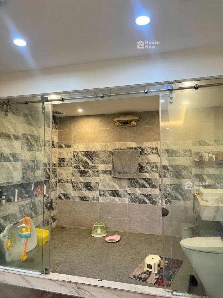 Căn hộ Golden Palm 21 Lê Văn Lương 130m2, 3PN, full nội thất - ảnh 2 Căn hộ Golden Palm 21 Lê Văn Lương 130m2, 3PN, full nội thất - ảnh 2