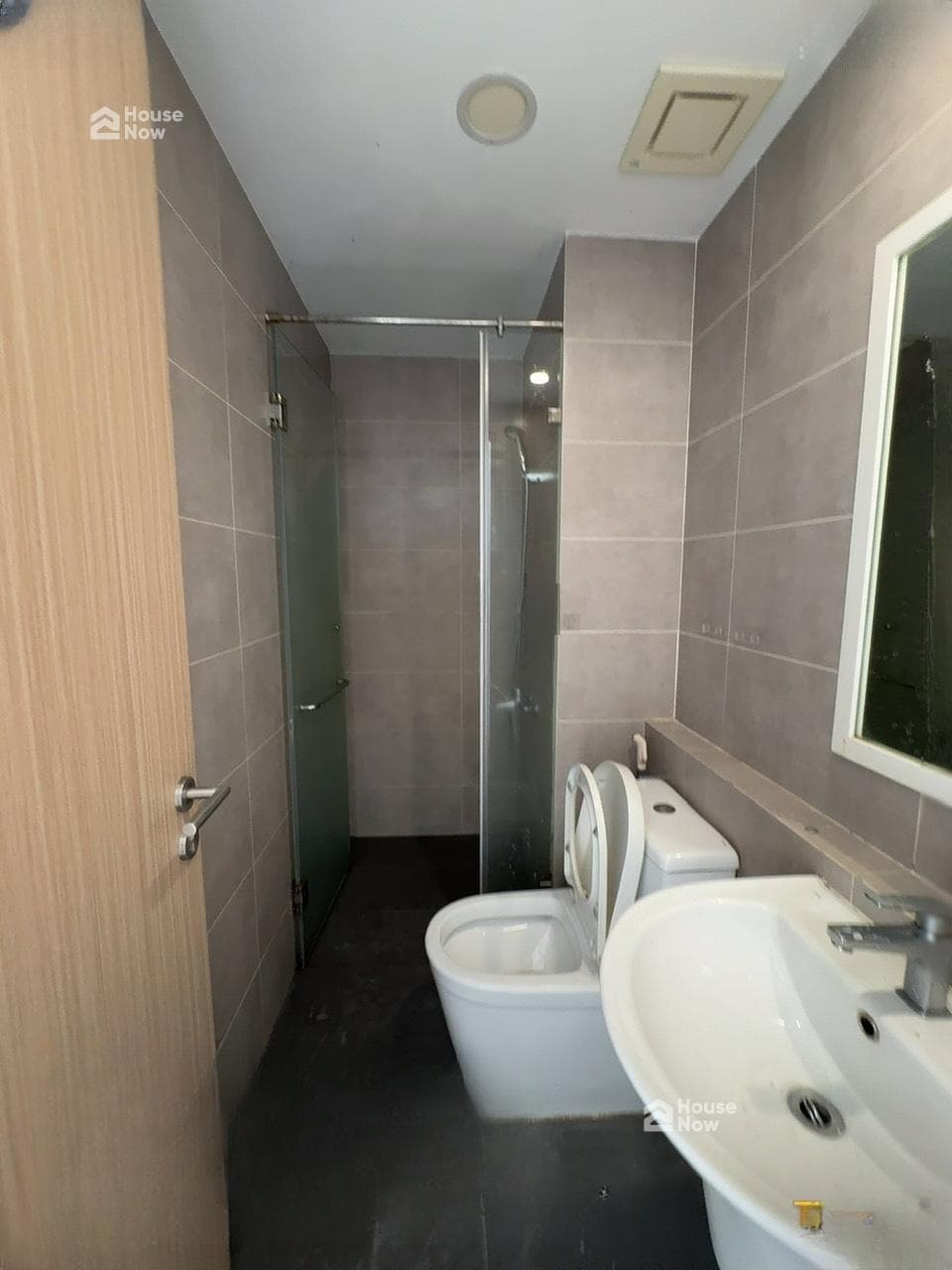 Bán nhanh căn Lovera Vista Khang Điền sổ hồng sẵn 65,6m2 2PN; 2WC view Đông Bắc Quận 1 giá 3,2 tỷ - ảnh 3 Bán nhanh căn Lovera Vista Khang Điền sổ hồng sẵn 65,6m2 2PN; 2WC view Đông Bắc Quận 1 giá 3,2 tỷ - ảnh 3