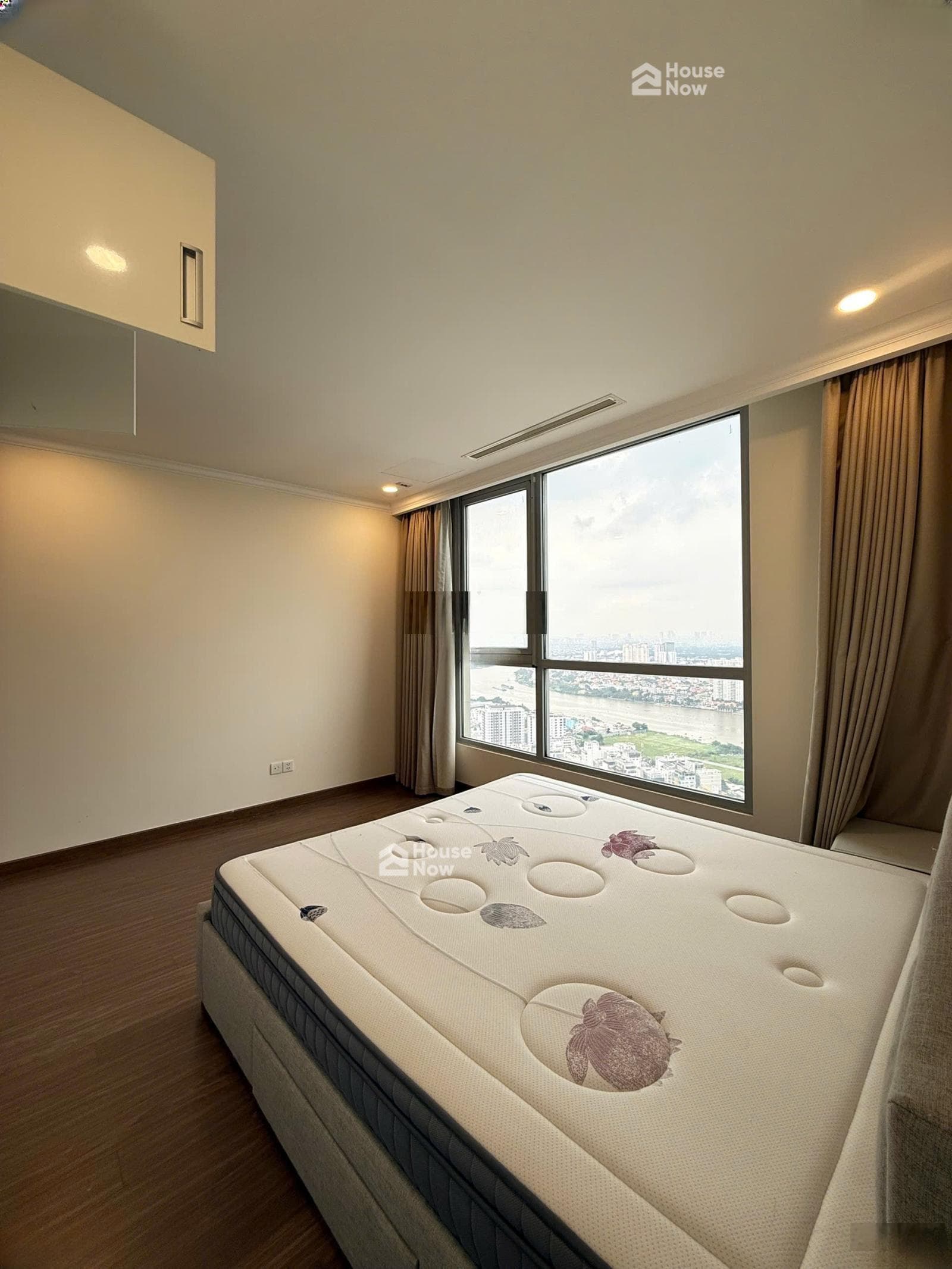 Siêu phẩm 4PN căn góc 138,2m full NT view đa diện chỉ 25 tỷ - ảnh 5 Siêu phẩm 4PN căn góc 138,2m full NT view đa diện chỉ 25 tỷ - ảnh 5