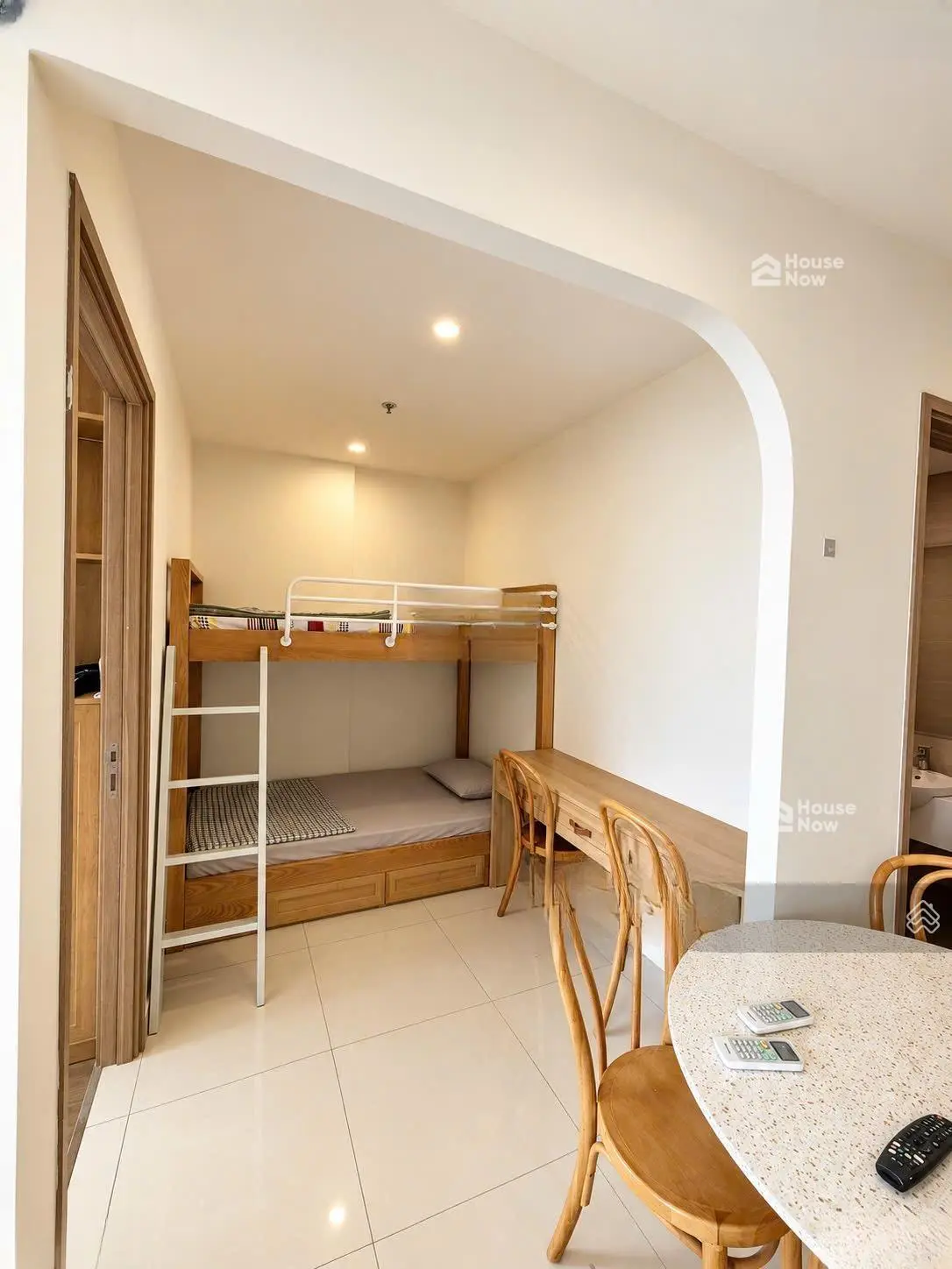 Chính chủ bán gấp căn 2 chỗ ngủ đa năng tại Vinhomes Ocean Park giá chỉ 2,48 tỉ - ảnh 1 Chính chủ bán gấp căn 2 chỗ ngủ đa năng tại Vinhomes Ocean Park giá chỉ 2,48 tỉ - ảnh 1