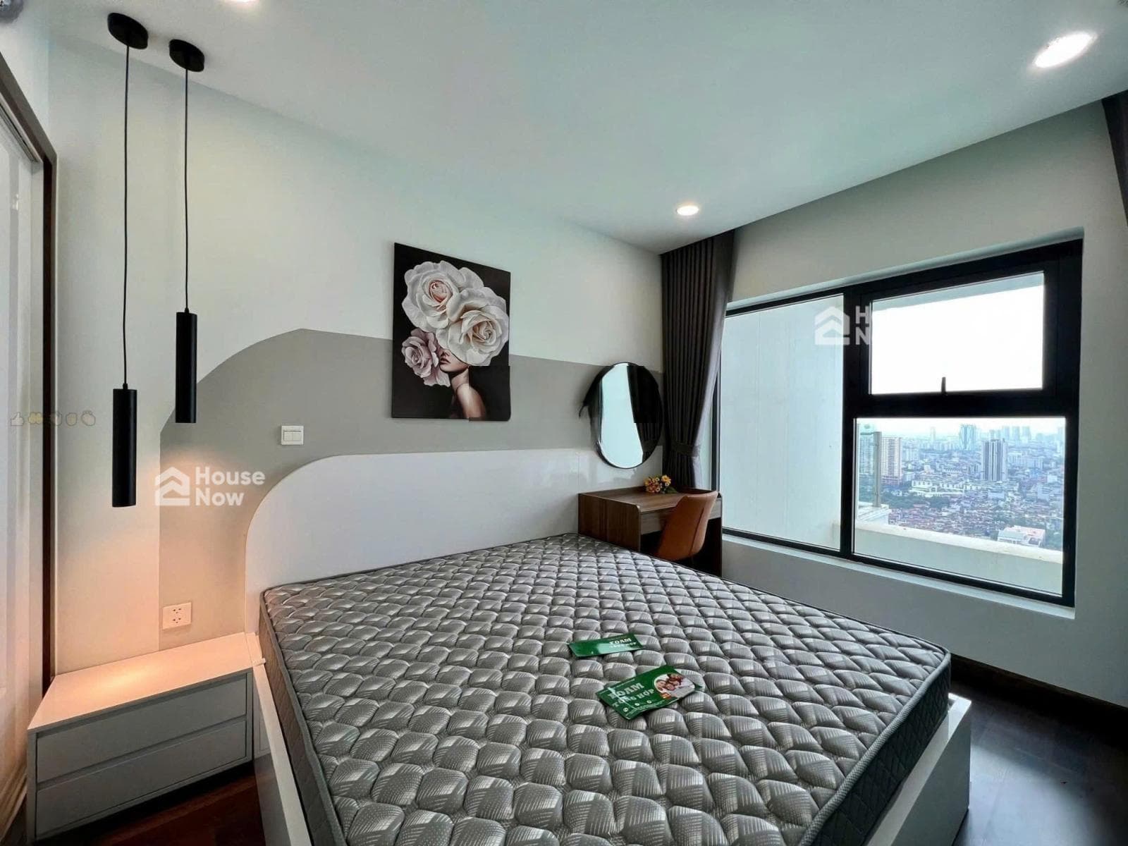 Thiện chí bán căn hộ 93m2, 2PN-2WC, giá 7,3 tỷ chung cư Golden Land tầng đẹp mát, đầy đủ nội thất - ảnh 2 Thiện chí bán căn hộ 93m2, 2PN-2WC, giá 7,3 tỷ chung cư Golden Land tầng đẹp mát, đầy đủ nội thất - ảnh 2