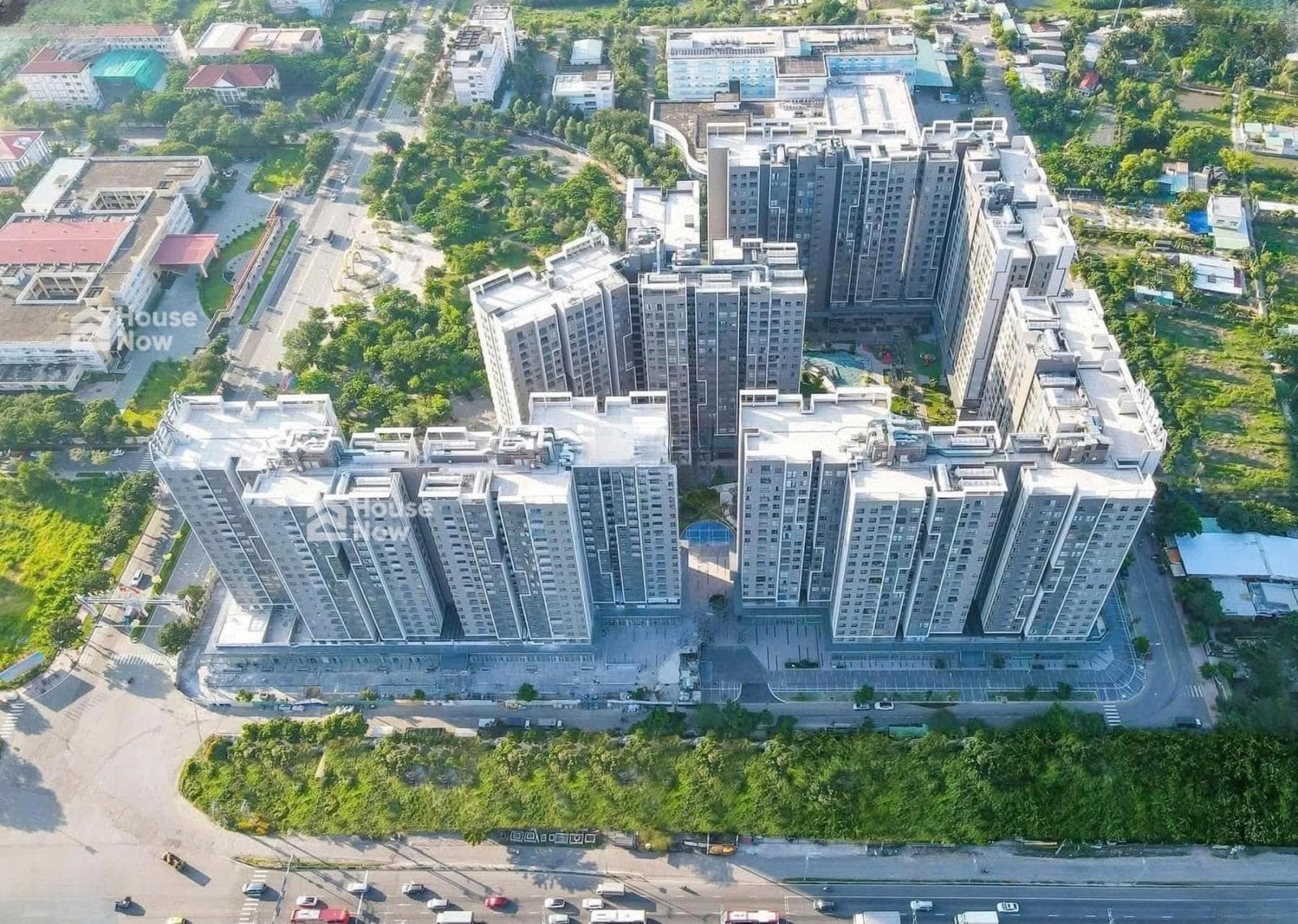 Bán nhanh căn 59m2 view BV Bình Chánh + giá 2,5 tỷ (102%) không ảo + sổ hồng sẵn - ảnh 2 Bán nhanh căn 59m2 view BV Bình Chánh + giá 2,5 tỷ (102%) không ảo + sổ hồng sẵn - ảnh 2