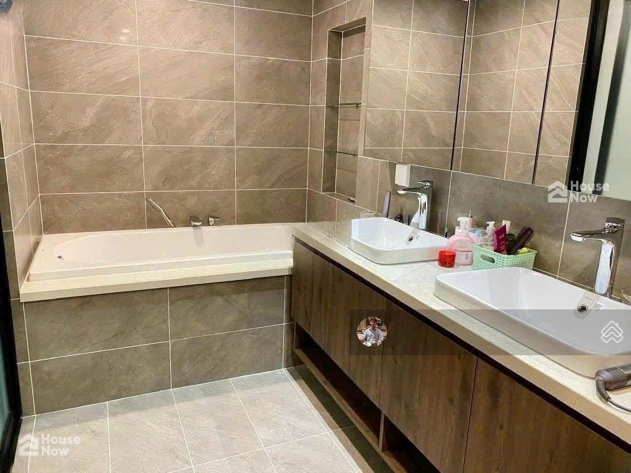 Hiếm! Bán căn 4PN 3VS diện tích 130m2, tầng trung, sổ đỏ lâu dài. Nhà đẹp, view thoáng. - ảnh 1 Hiếm! Bán căn 4PN 3VS diện tích 130m2, tầng trung, sổ đỏ lâu dài. Nhà đẹp, view thoáng. - ảnh 1