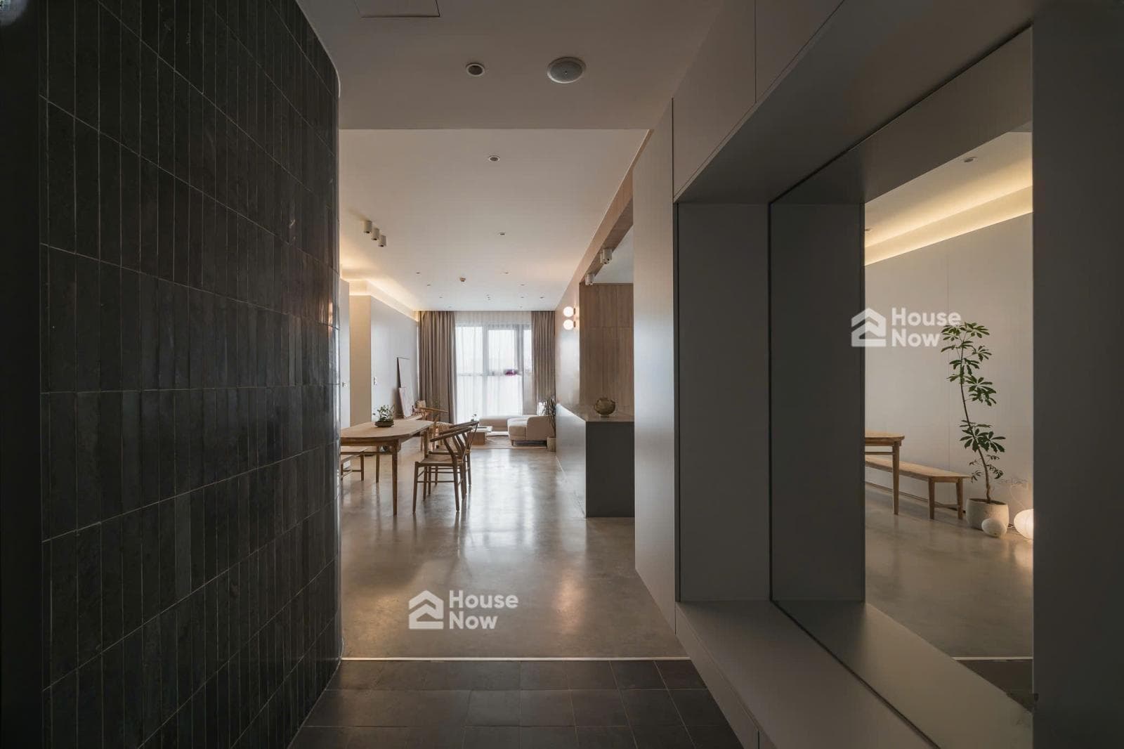 Chủ chạy bank cần bán căn hộ 3PN, 2WC, 98m2 tại Hà Nội Center Point, 8,4 tỷ VND - ảnh 3 Chủ chạy bank cần bán căn hộ 3PN, 2WC, 98m2 tại Hà Nội Center Point, 8,4 tỷ VND - ảnh 3