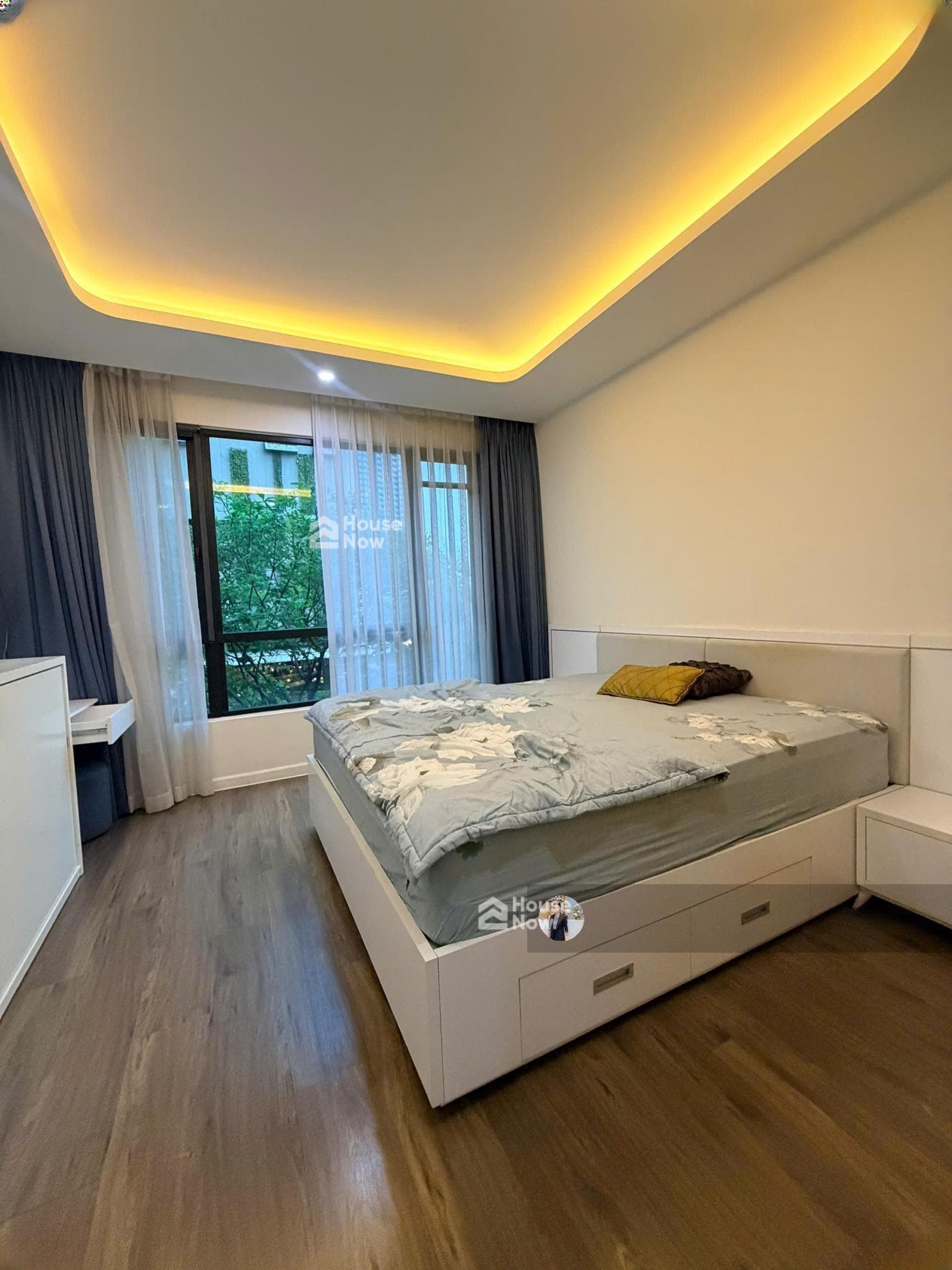 Trực tiếp chính chủ 3PN ban công rộng | view hồ bơi | DT 136m² | giá 19 tỷ - ảnh 14 Trực tiếp chính chủ 3PN ban công rộng | view hồ bơi | DT 136m² | giá 19 tỷ - ảnh 14