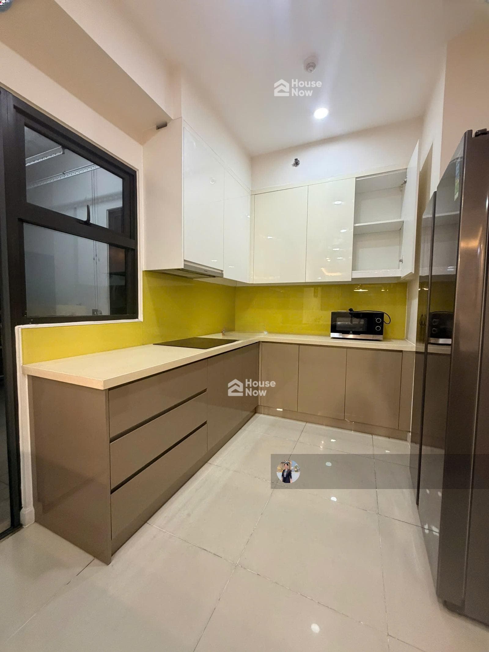 Trực tiếp chính chủ 3PN ban công rộng | view hồ bơi | DT 136m² | giá 19 tỷ - ảnh 4 Trực tiếp chính chủ 3PN ban công rộng | view hồ bơi | DT 136m² | giá 19 tỷ - ảnh 4